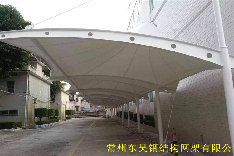 小区膜结构车棚（靠墙）